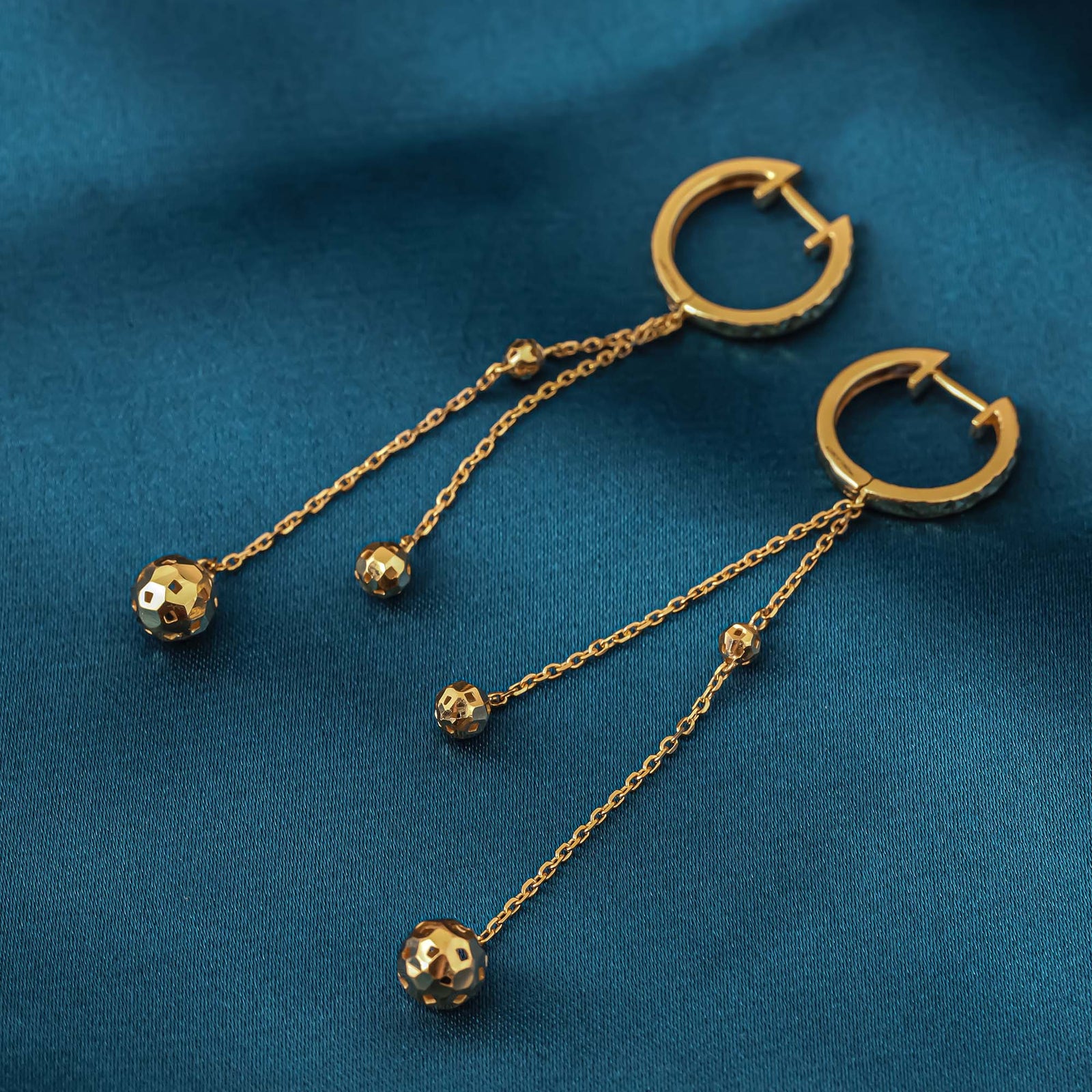 18K Gold Earring