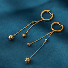 18K Gold Earring