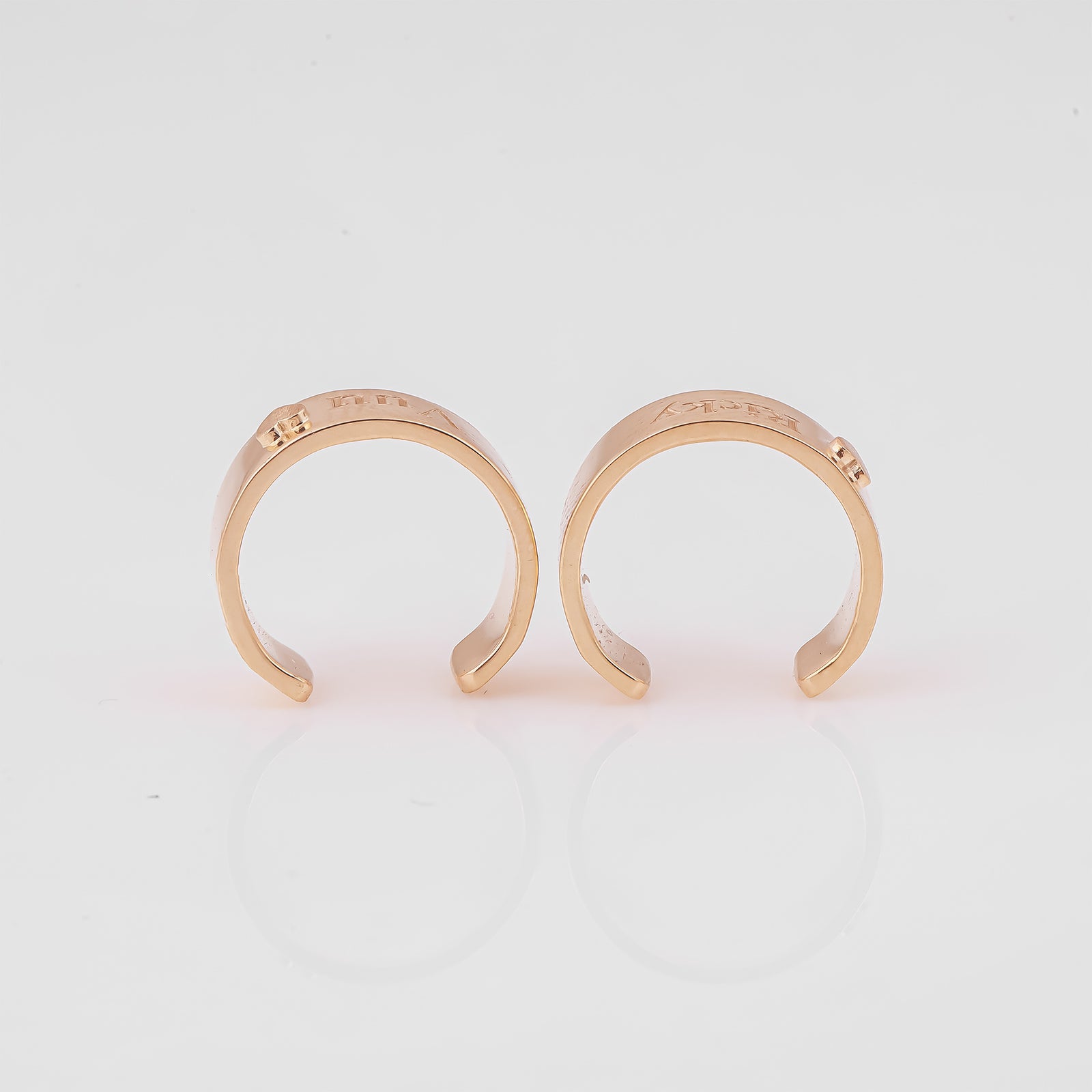 18K Gold Earring