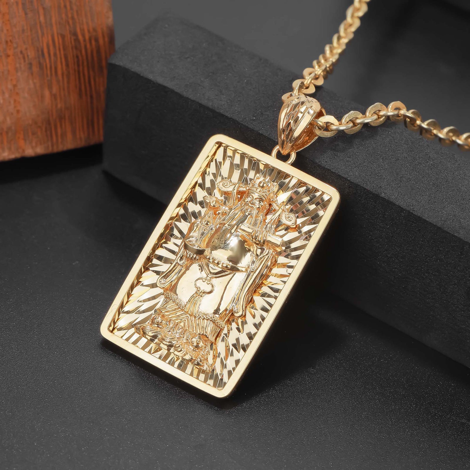 18K Gold Pendant P10976