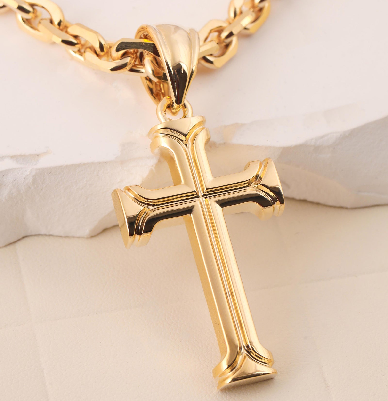 18K Gold Pendant P10829