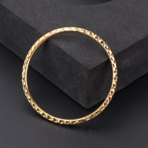 18K Gold Bangle G10422