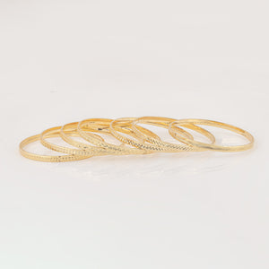 18K Gold Bangle G10426