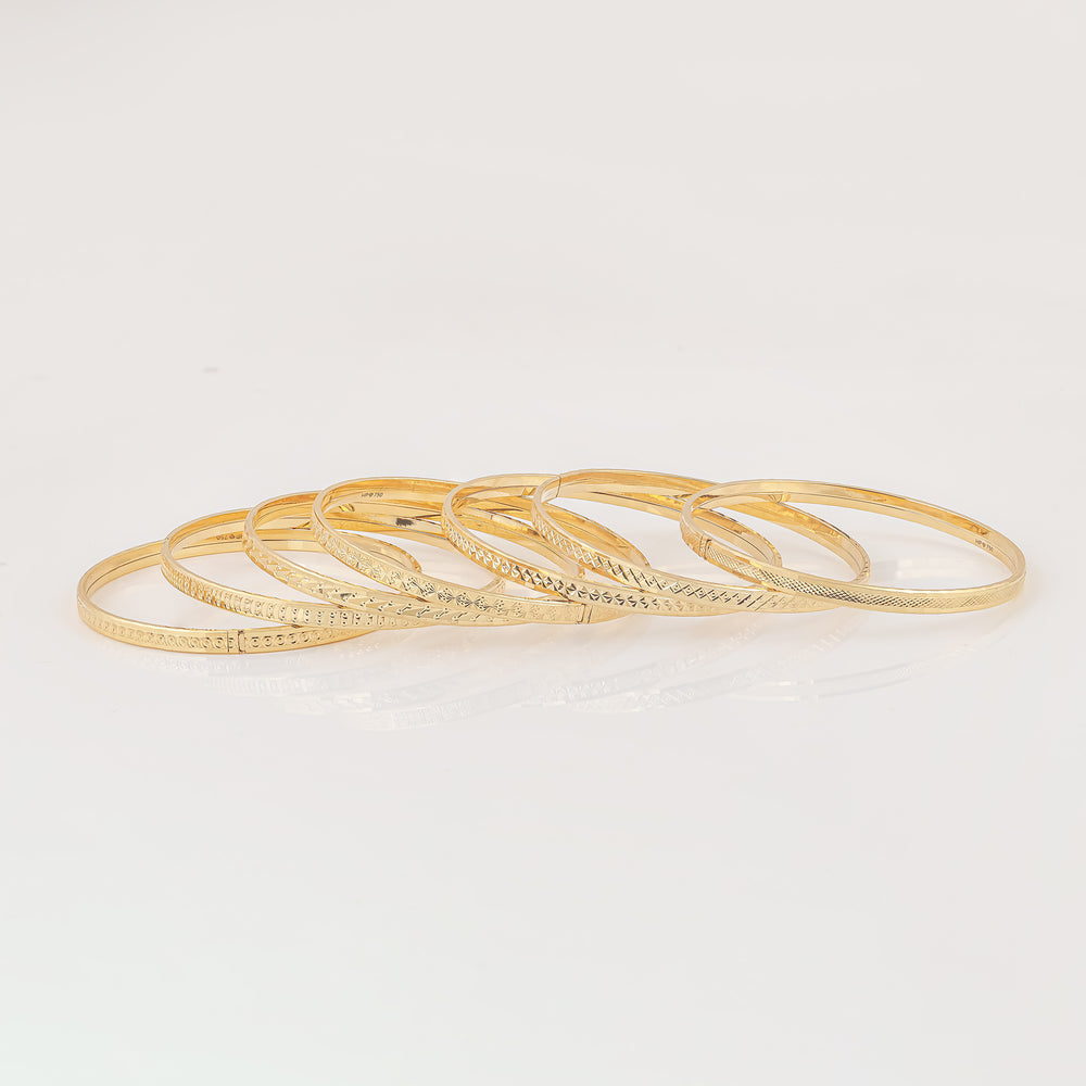 18K Gold Bangle G10426