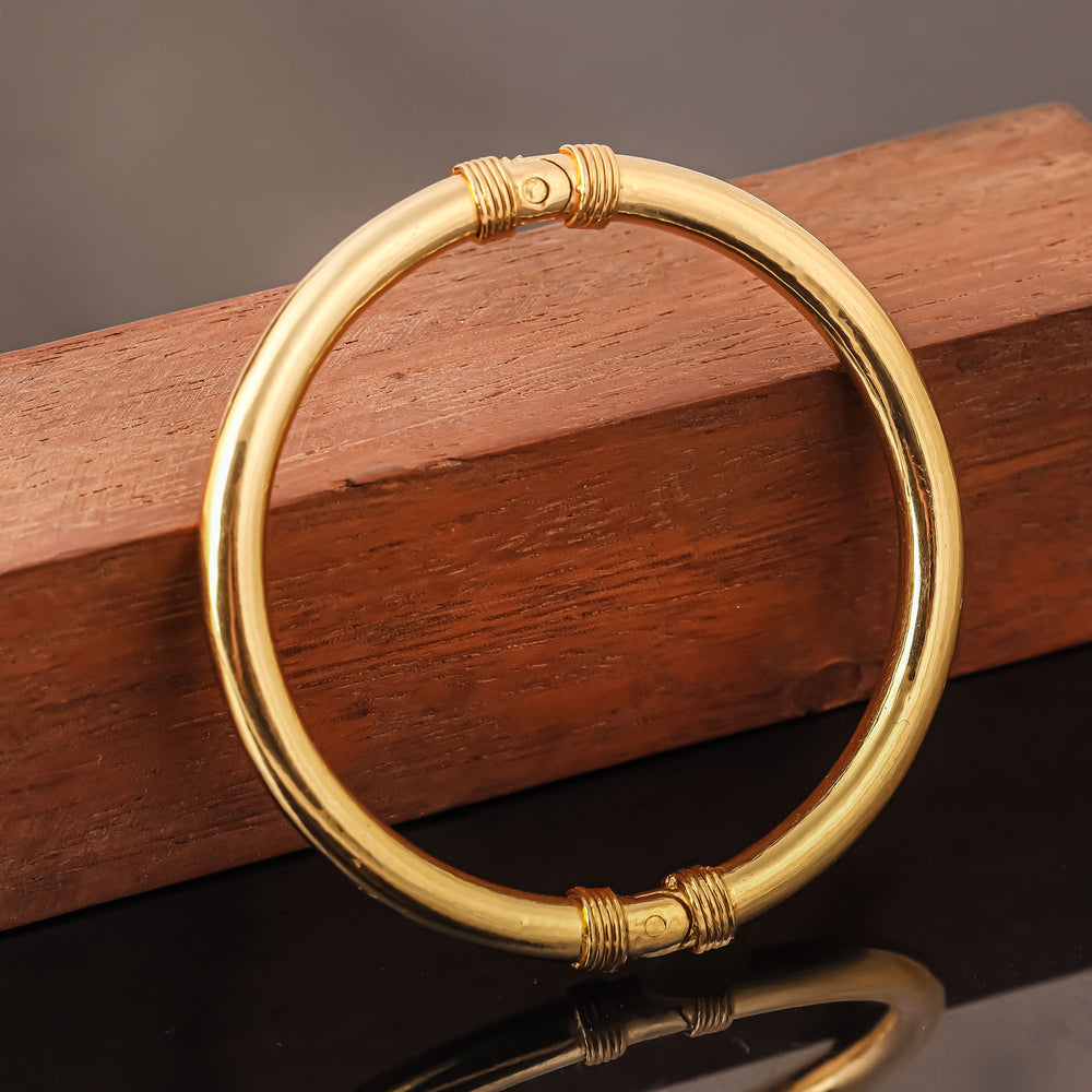 18K Gold Bangle G10436