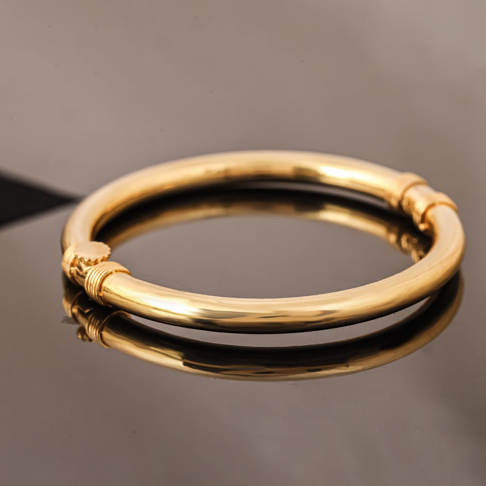 18K Gold Bangle G10436