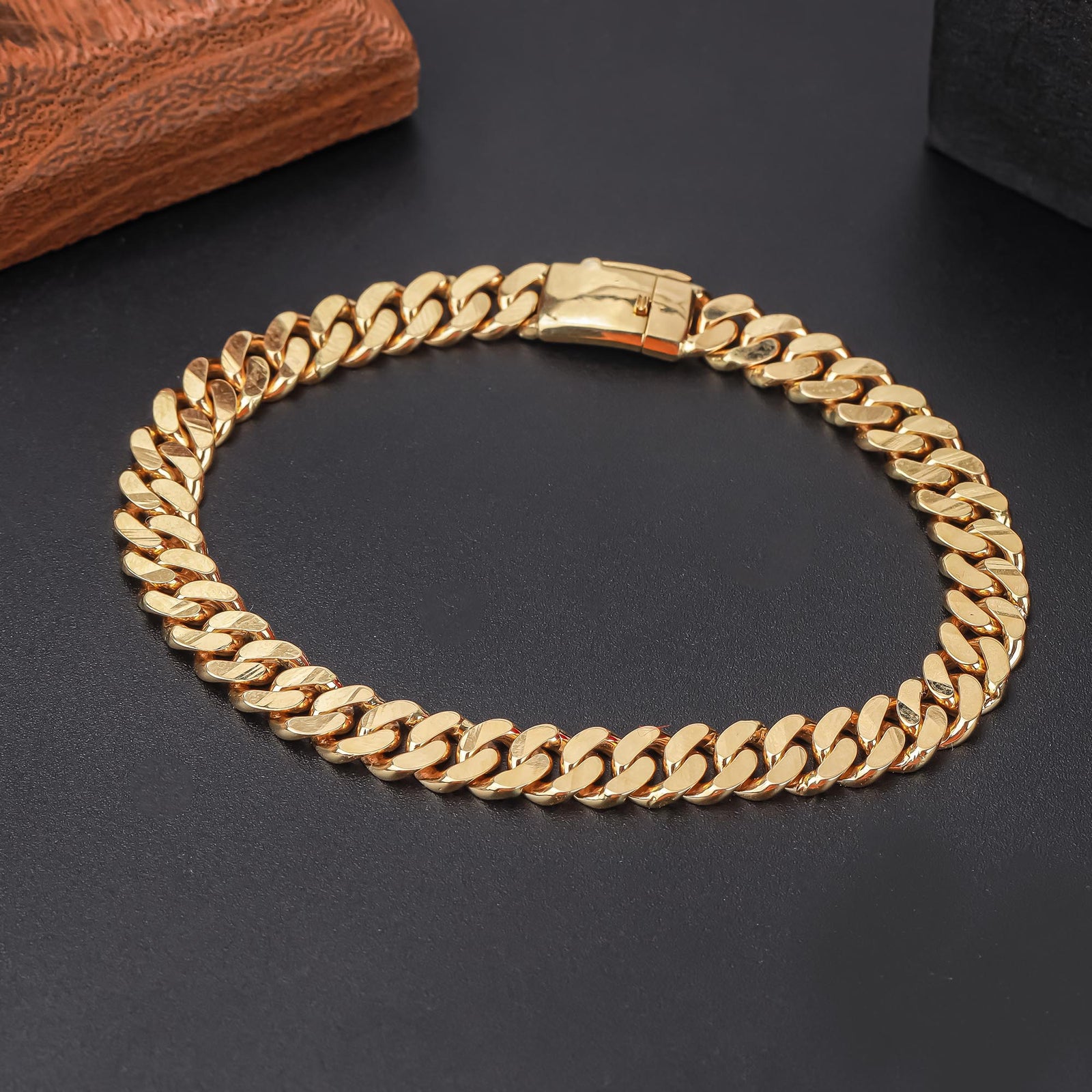 18K Gold Bracelet L10436