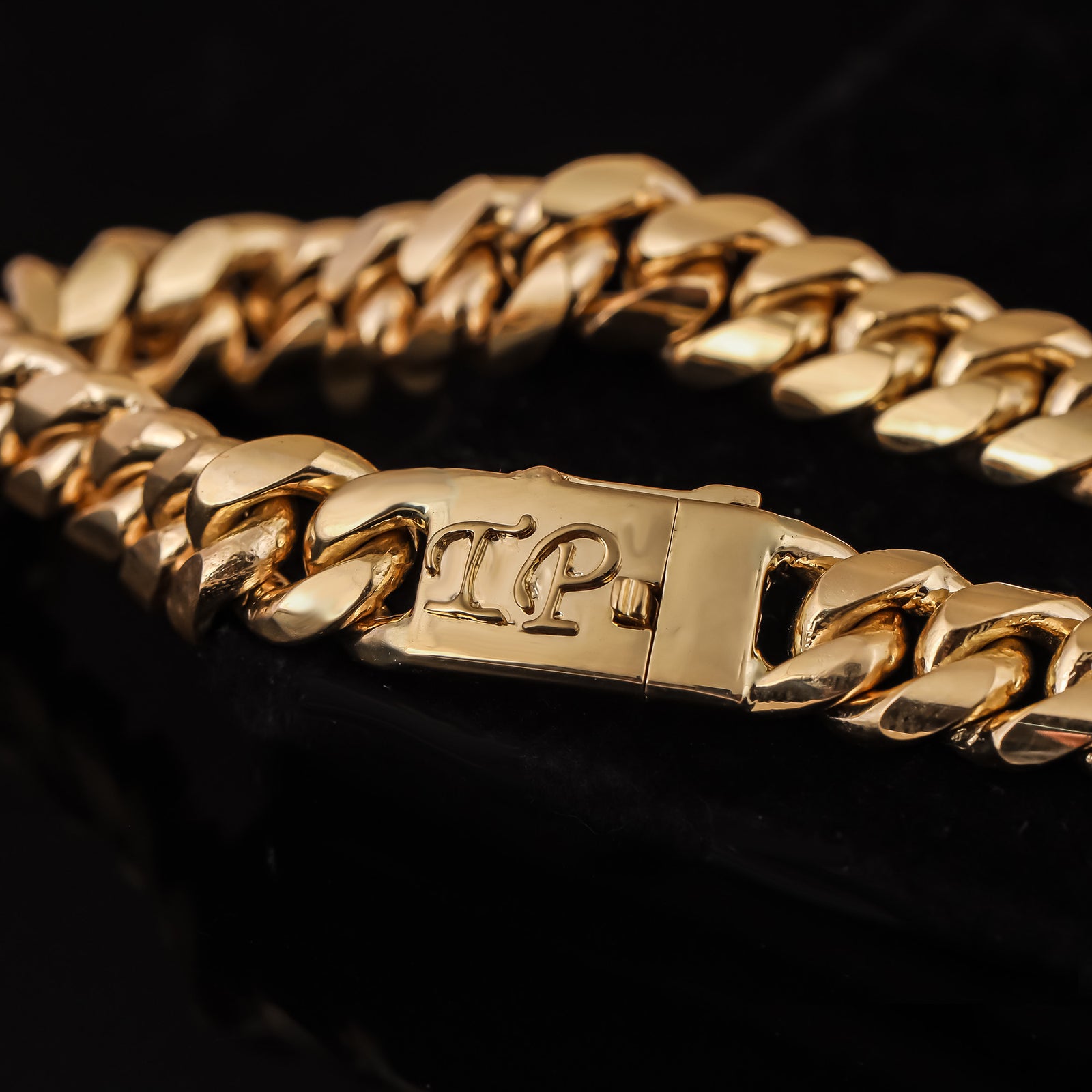 18K Gold Bracelet L10473