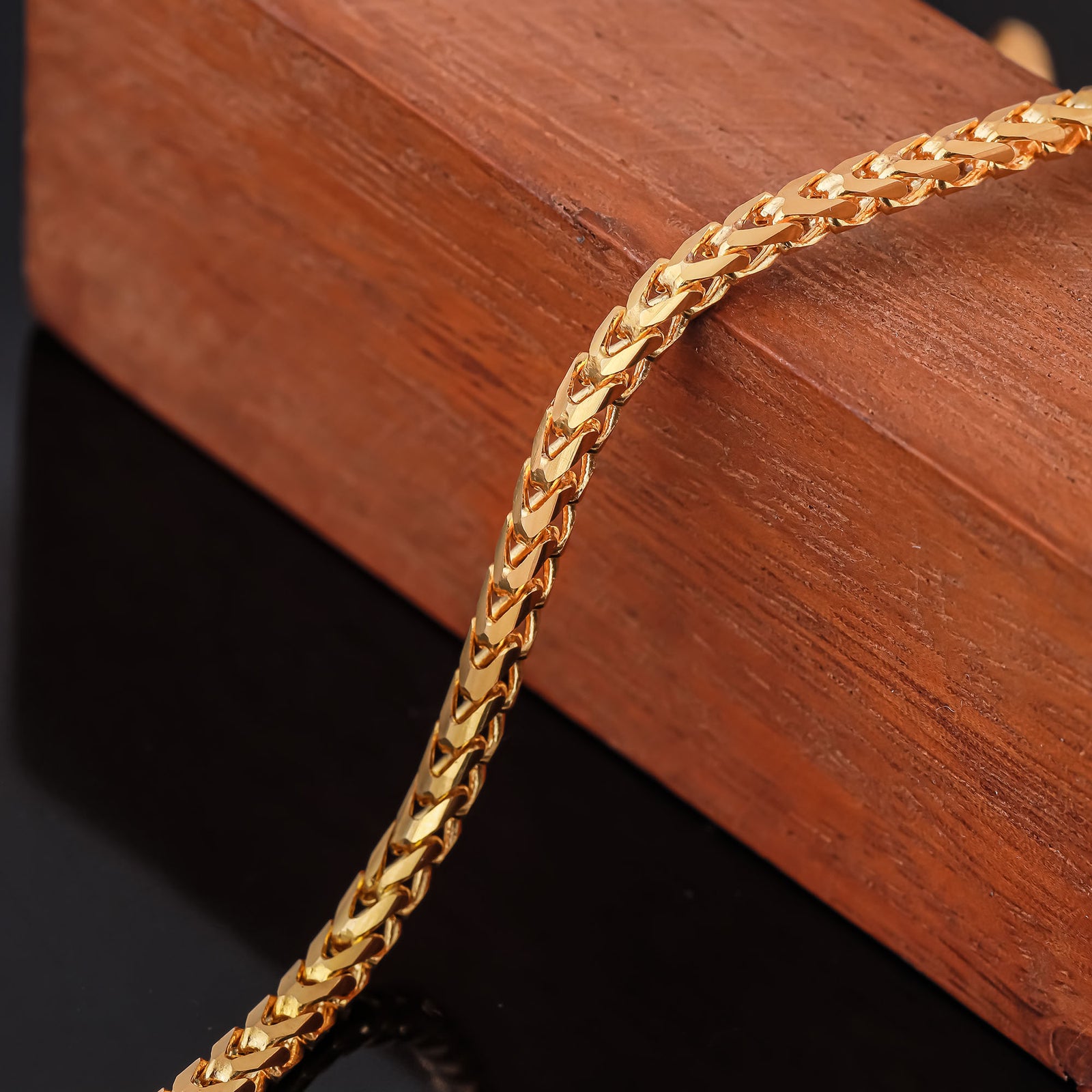 18K Gold Bracelet L10437