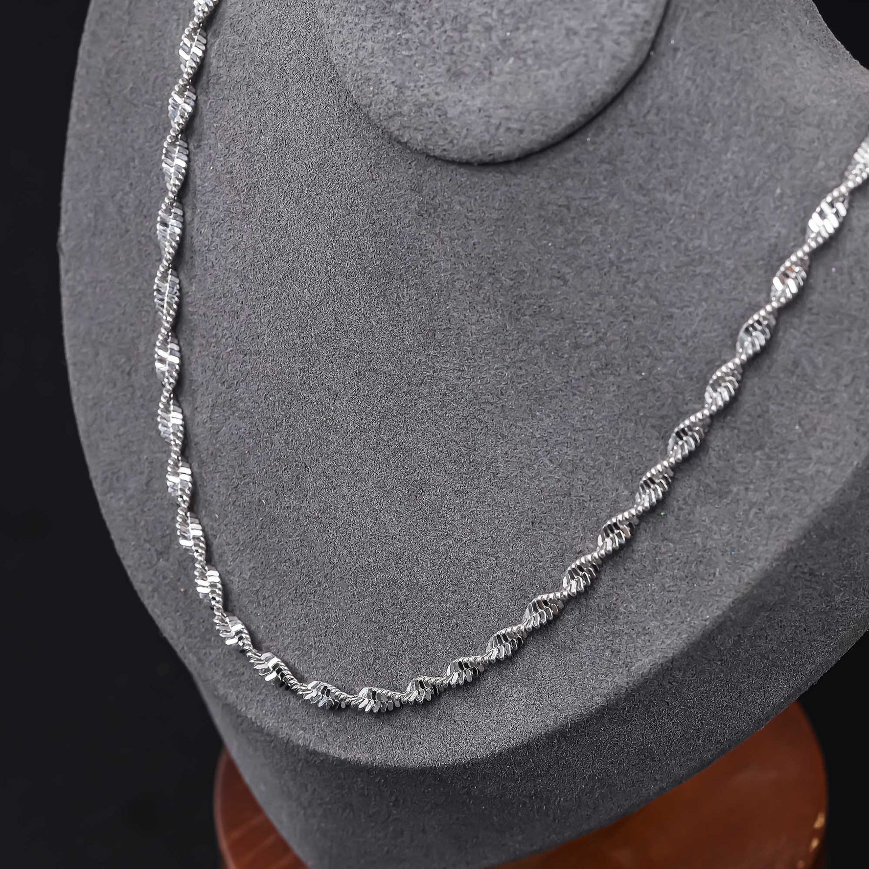 18K Gold Chain CW40HT1