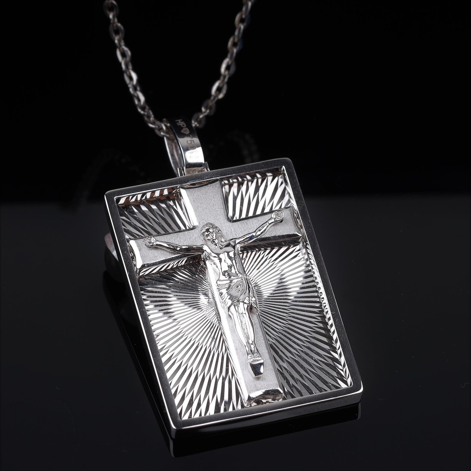 18K Gold Pendant