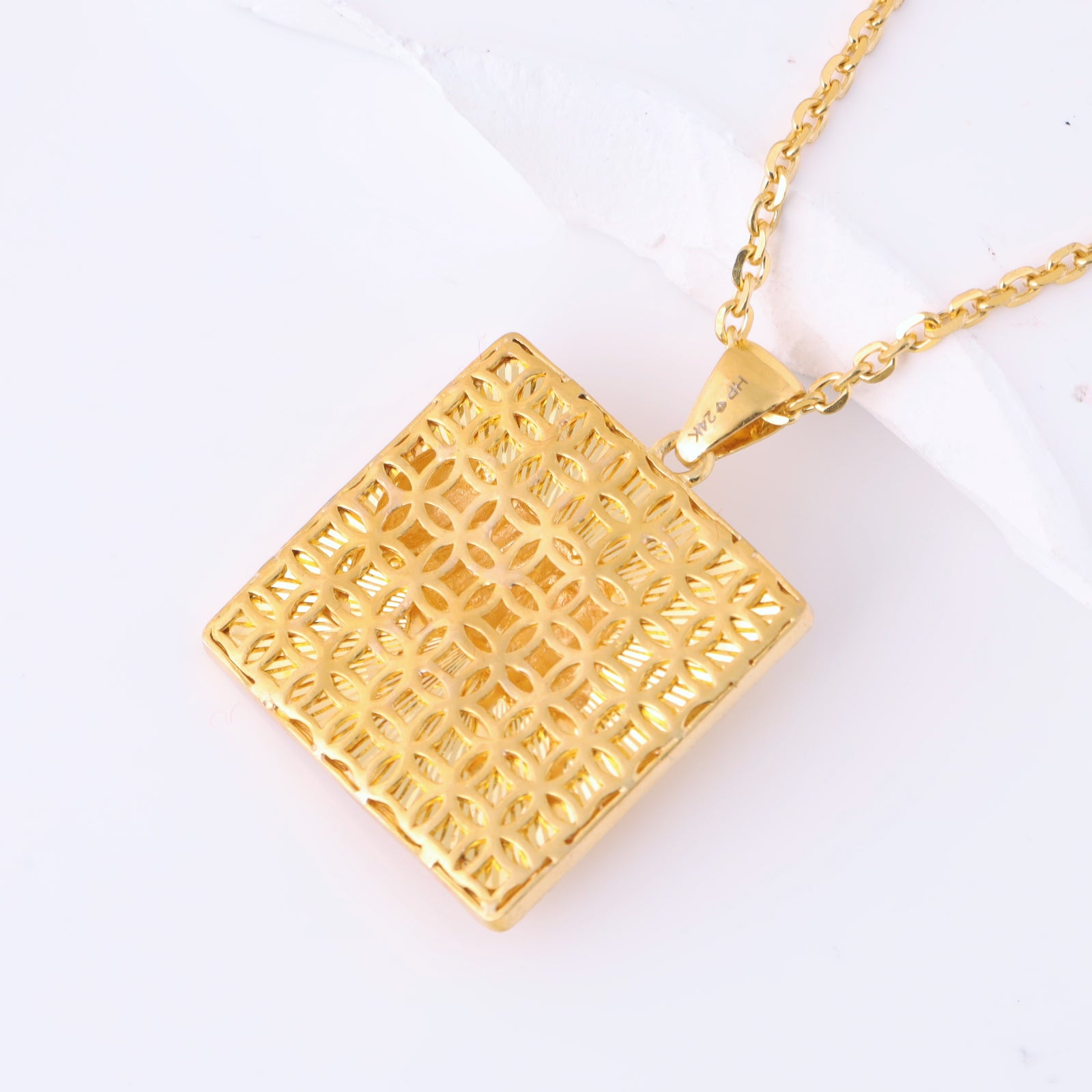 18K Gold Pendant