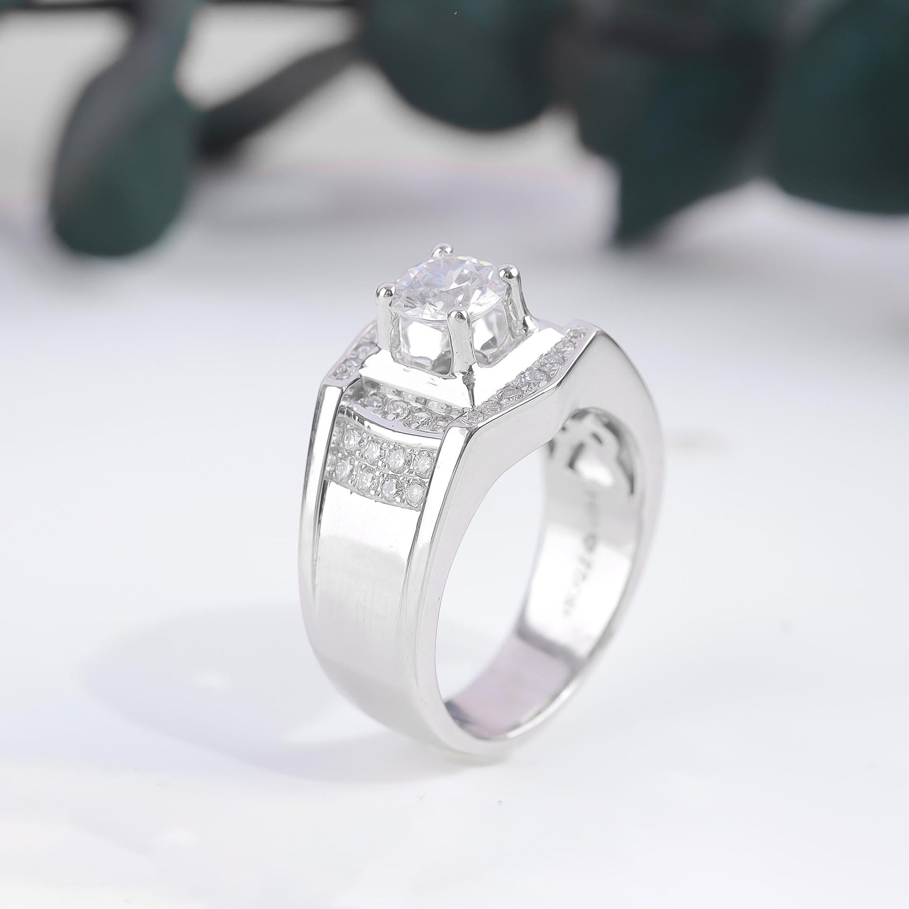 Diamond Ring's Men B10355