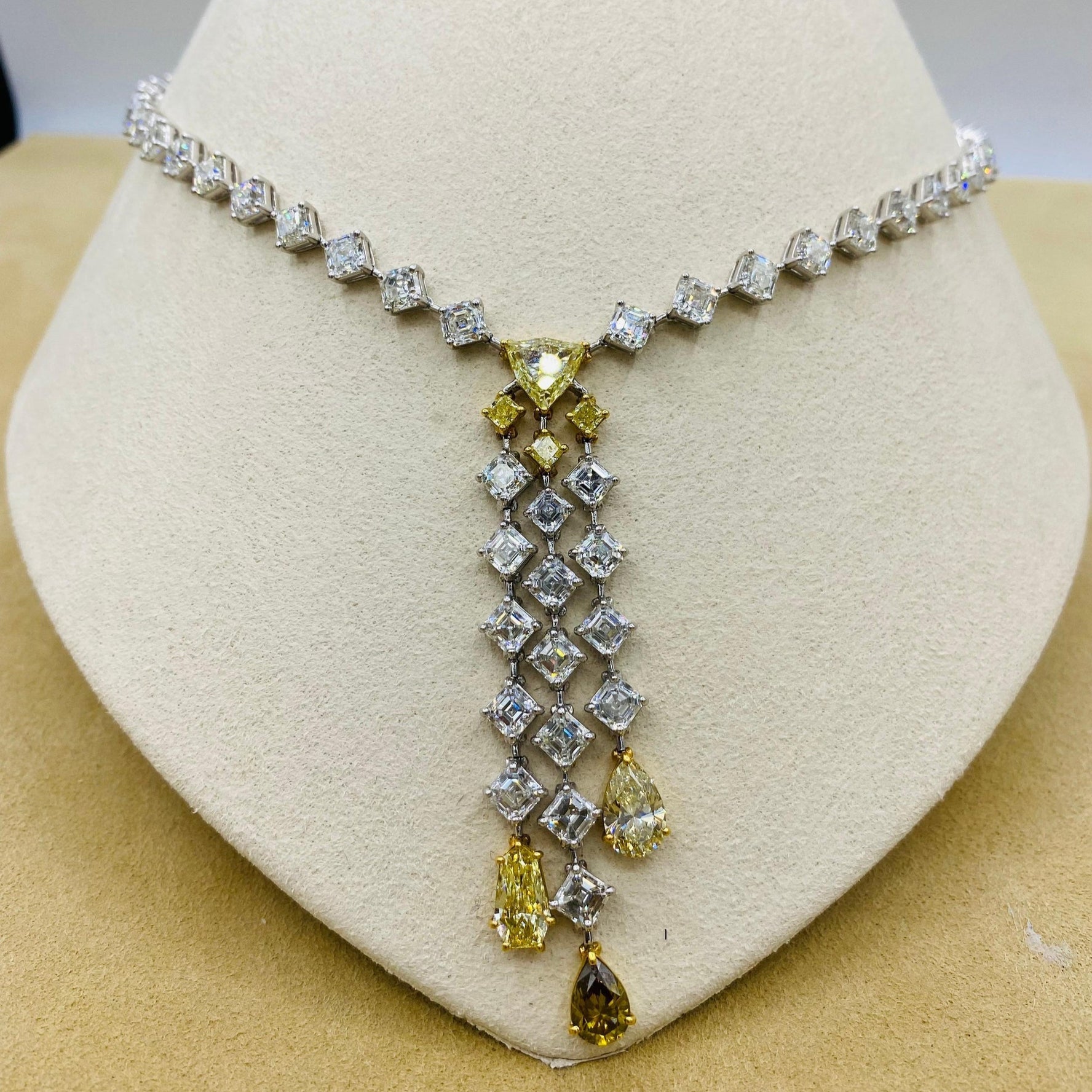 33.00 Carat Diamond Necklace