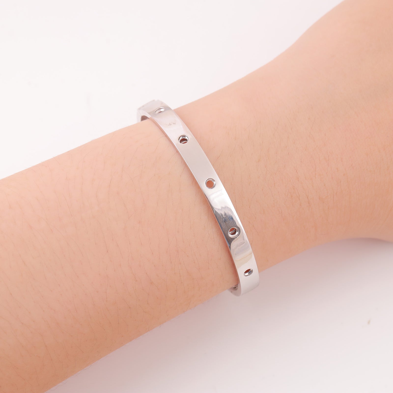 Diamond Bangle G10433