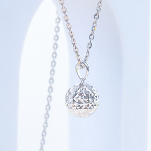 18K Gold Pendant P11003