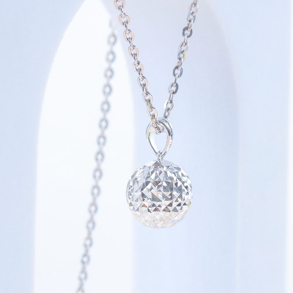 18K Gold Pendant P11003