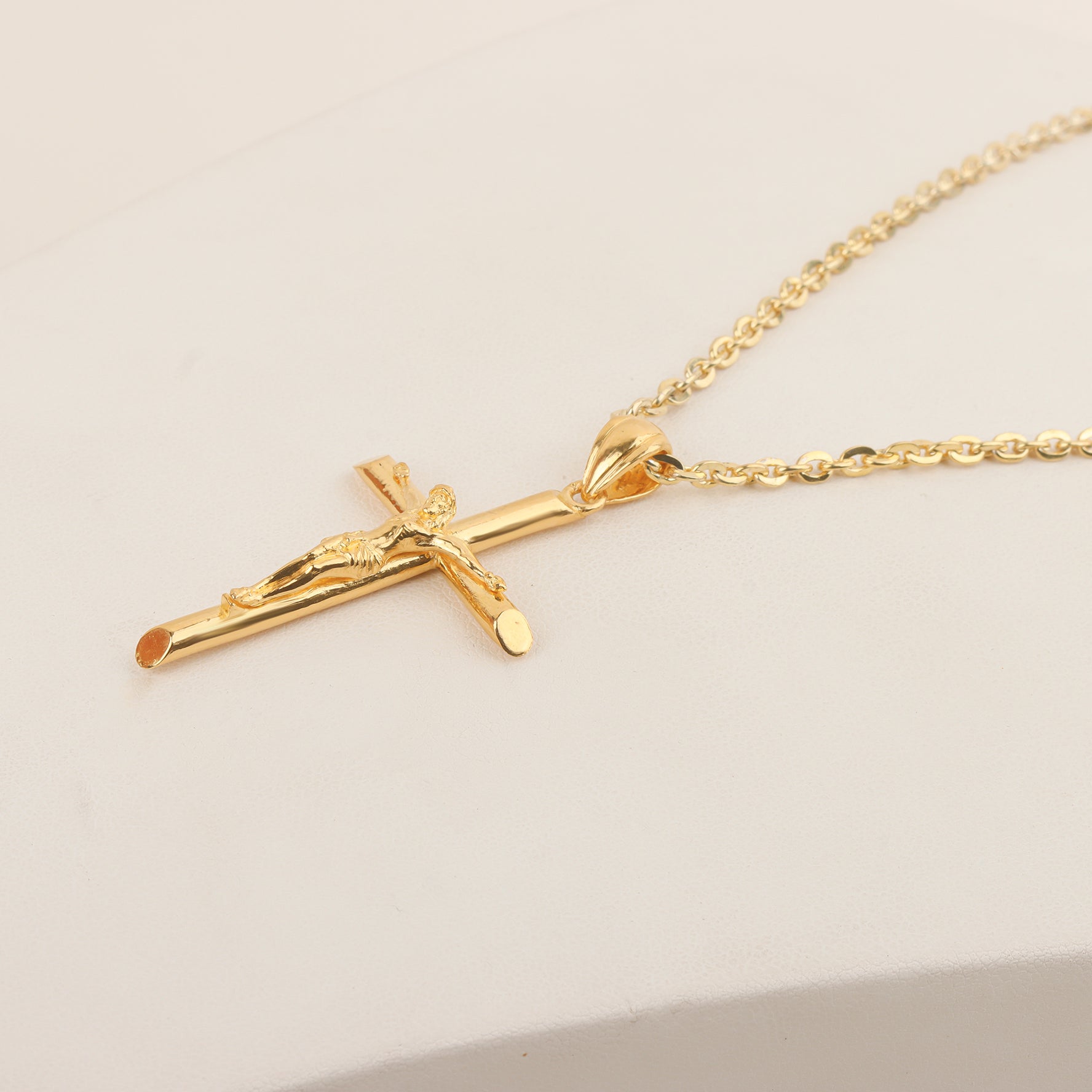 18K Gold Pendant P10821