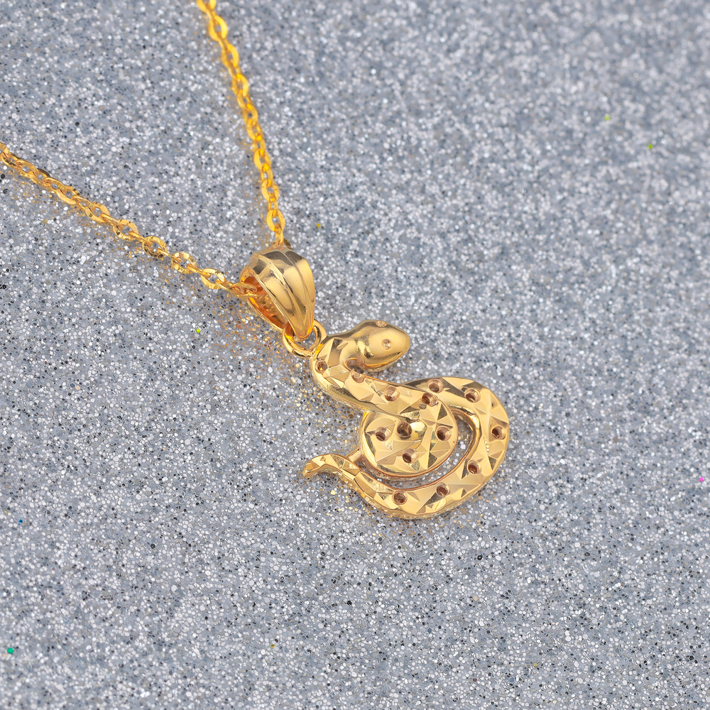 18K Gold Pendant P10896