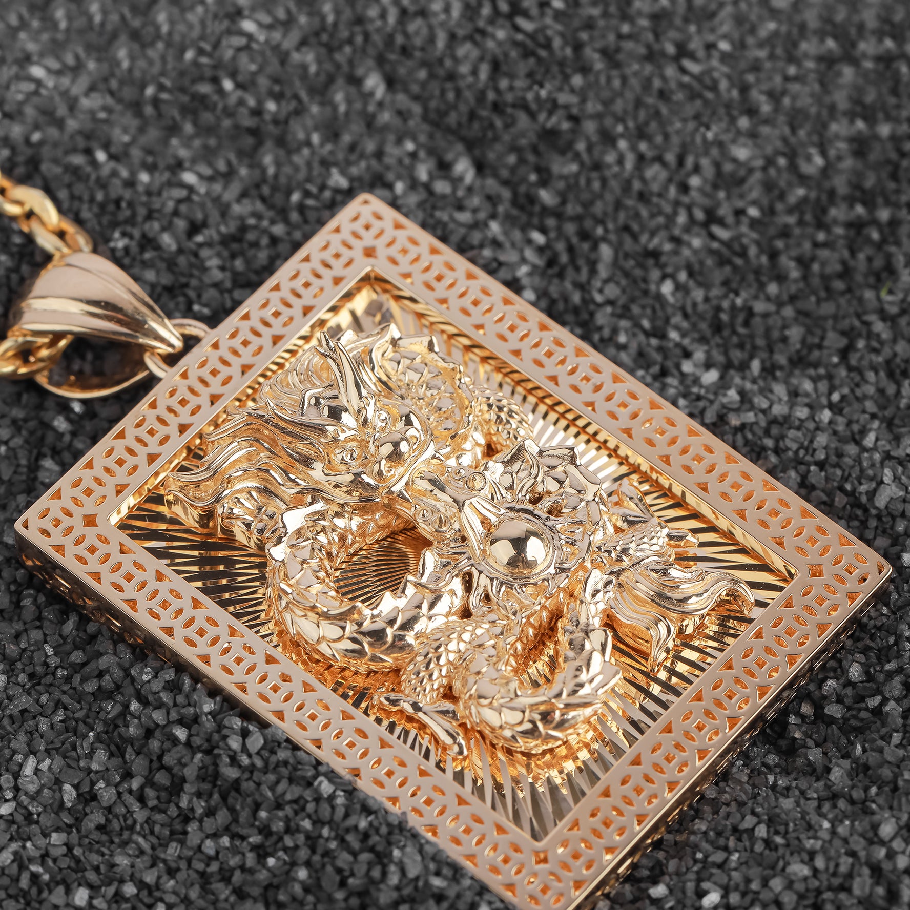 18K Gold Pendant P10962