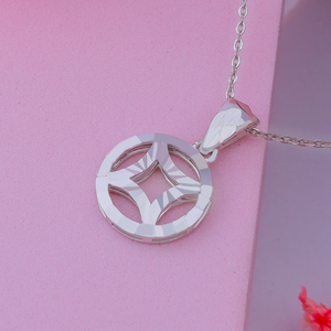 18K Gold Pendant P10815