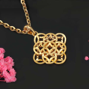 18K Gold Pendant P10884
