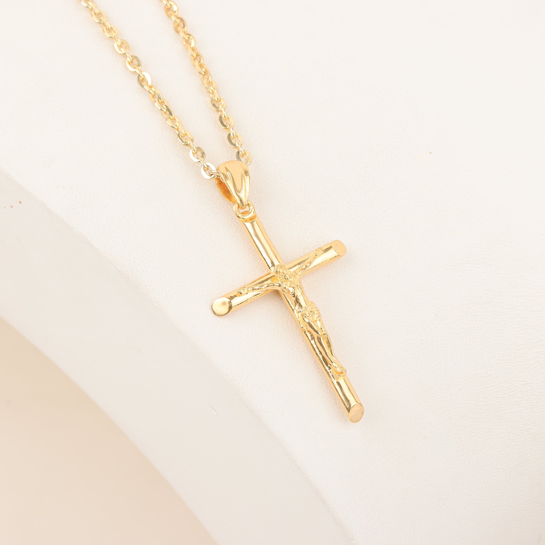 18K Gold Pendant P10821