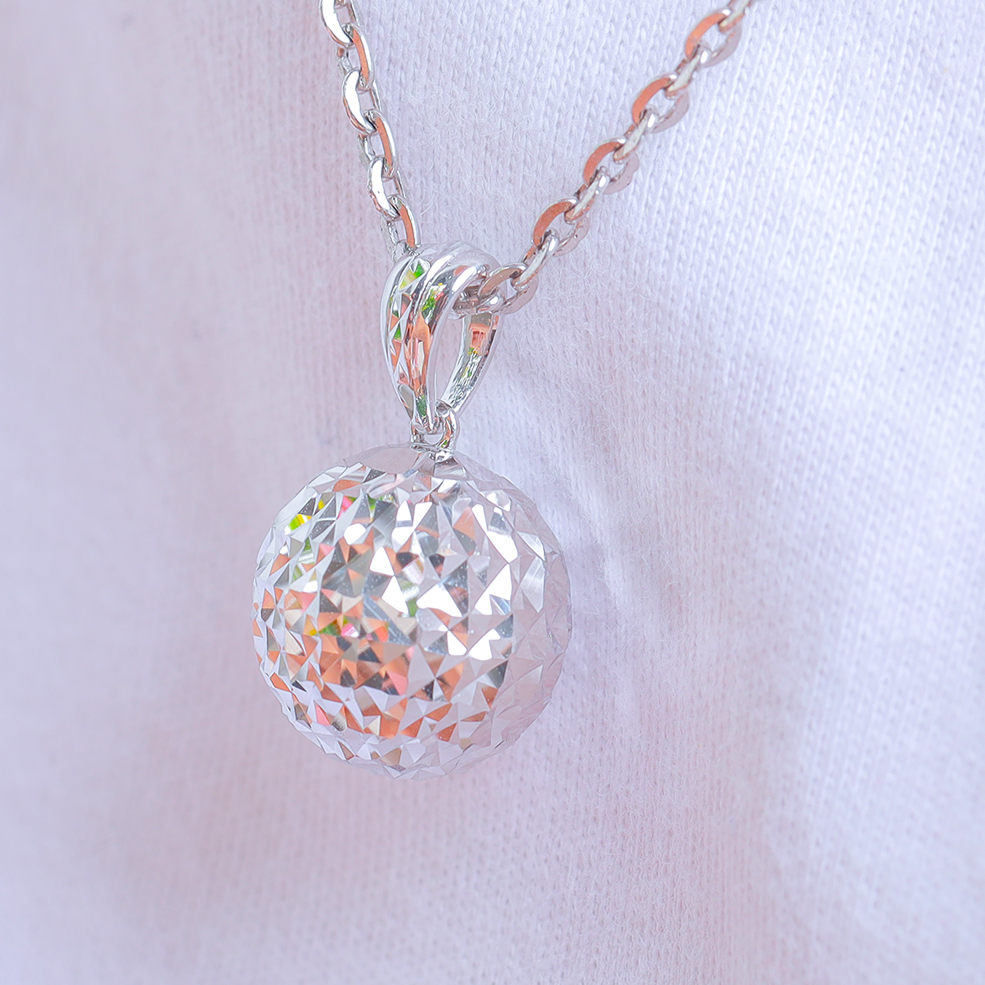 18K Gold Pendant P11003