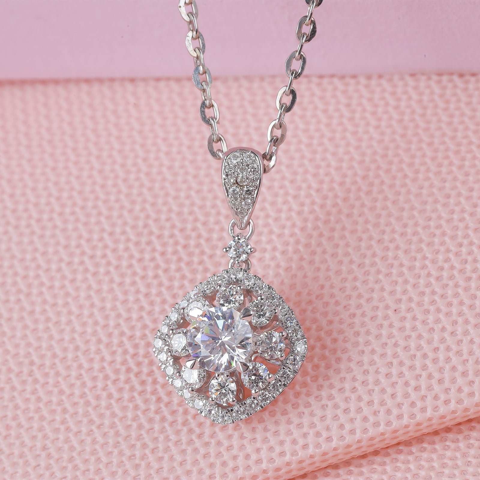 Diamond Pendant Mounting