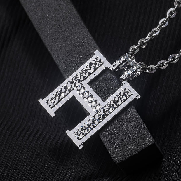 18K Gold Pendant P11038