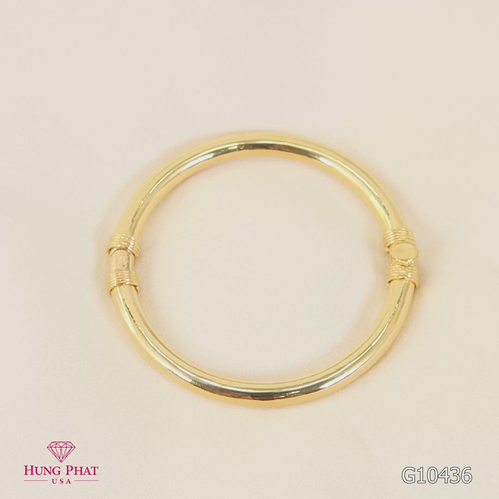 18K Gold Bangle G10436