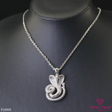 18K Gold Pendant P10909