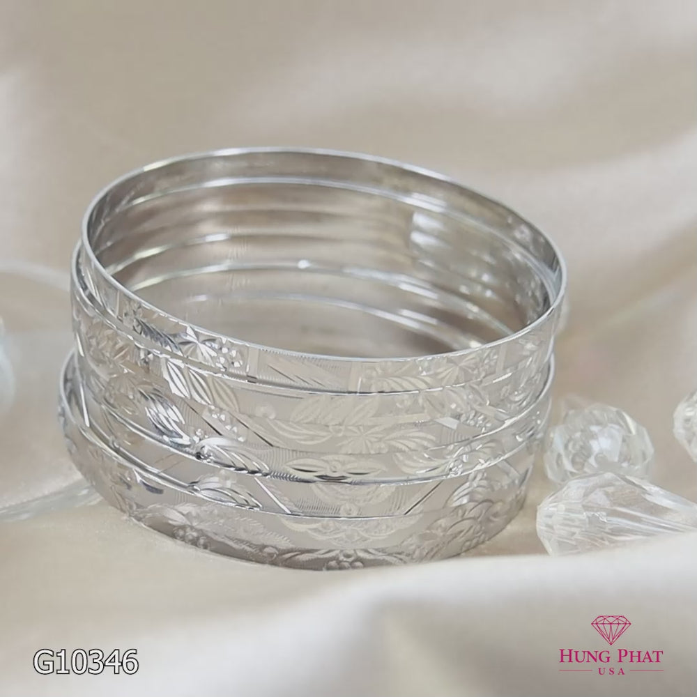 18K Gold Bangle G10346