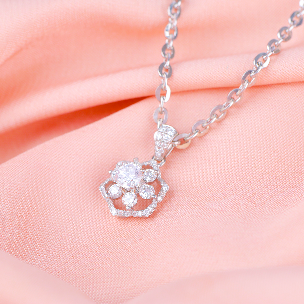 Diamond Pendant Mounting