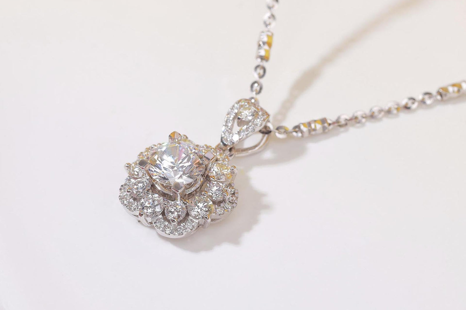 Diamond Pendant Mounting