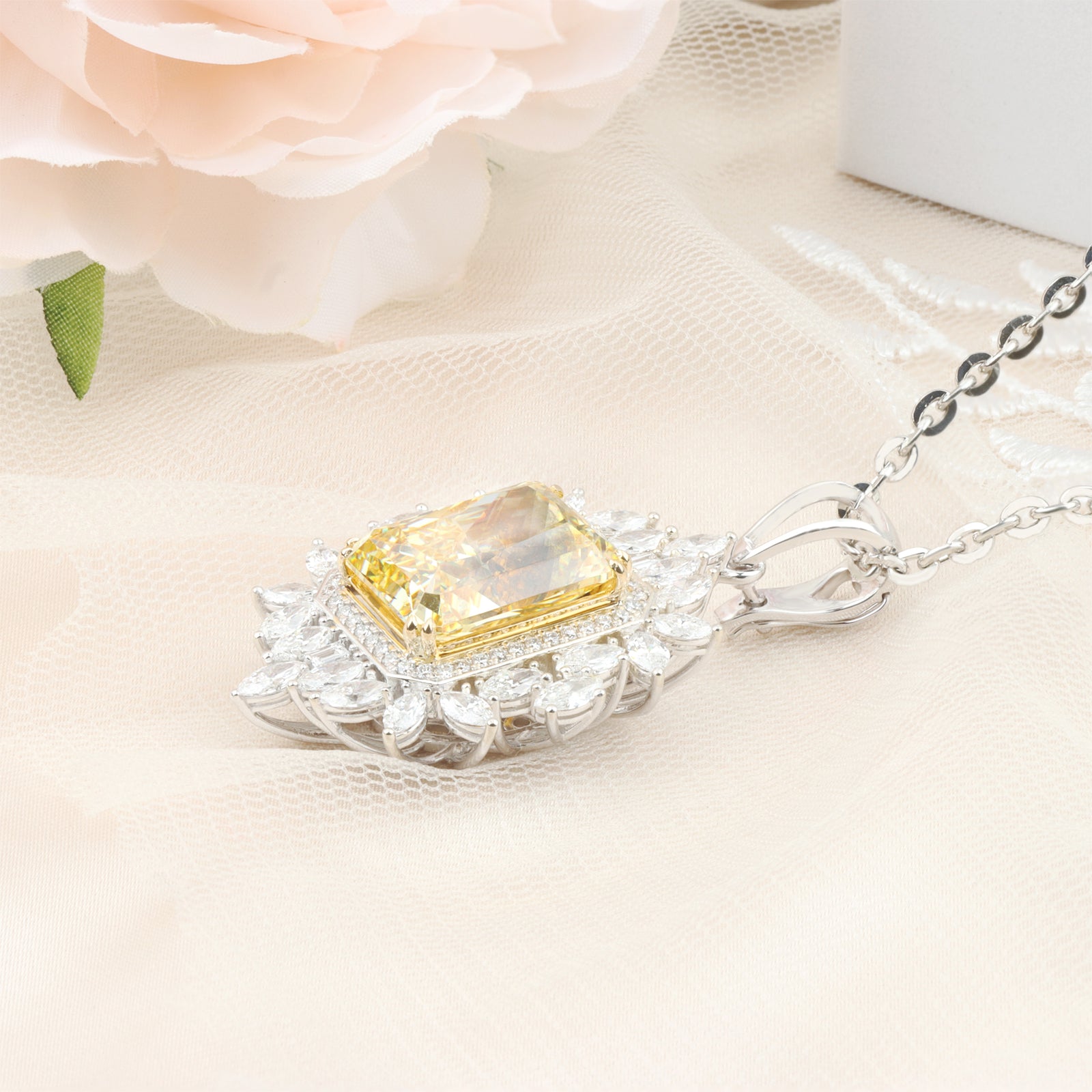 Diamond Pendant Mounting