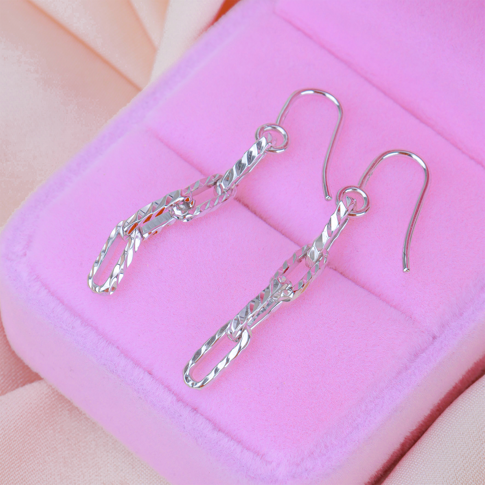 18K Gold Earring